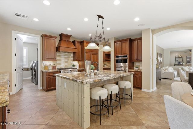 2471 E PENEDES Drive, Gilbert, AZ 85298
