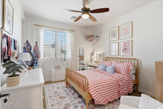 2471 E PENEDES Drive, Gilbert, AZ 85298