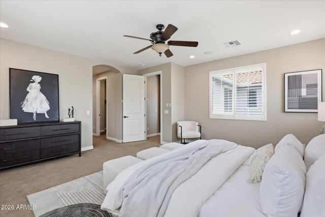 2471 E PENEDES Drive, Gilbert, AZ 85298