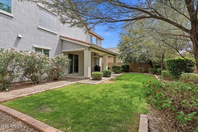 2471 E PENEDES Drive, Gilbert, AZ 85298