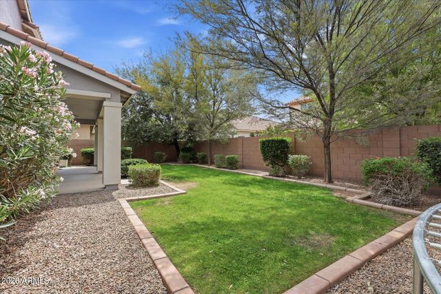 2471 E PENEDES Drive, Gilbert, AZ 85298