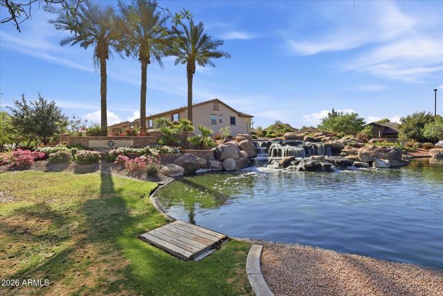 2471 E PENEDES Drive, Gilbert, AZ 85298