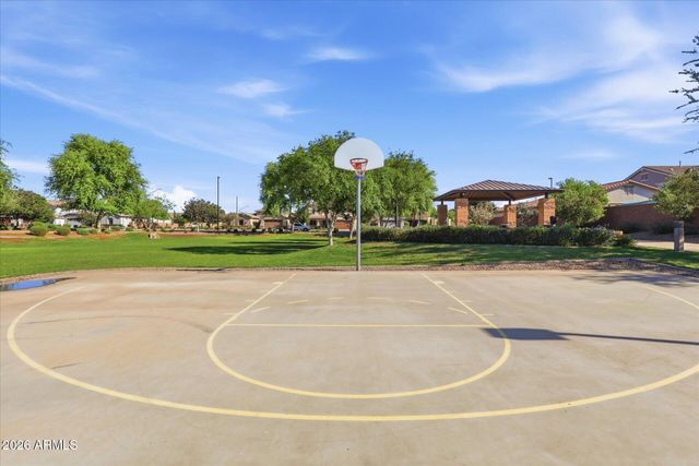 2471 E PENEDES Drive, Gilbert, AZ 85298