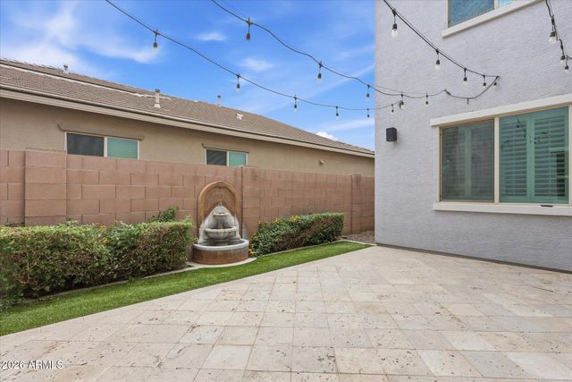 2471 E PENEDES Drive, Gilbert, AZ 85298