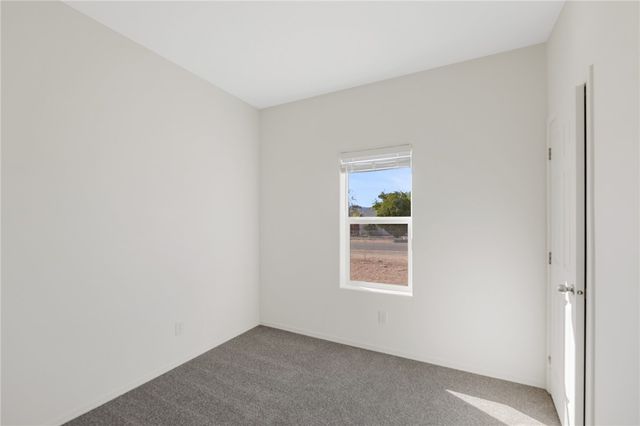 2800 E Snavely Avenue, Kingman, AZ 86409