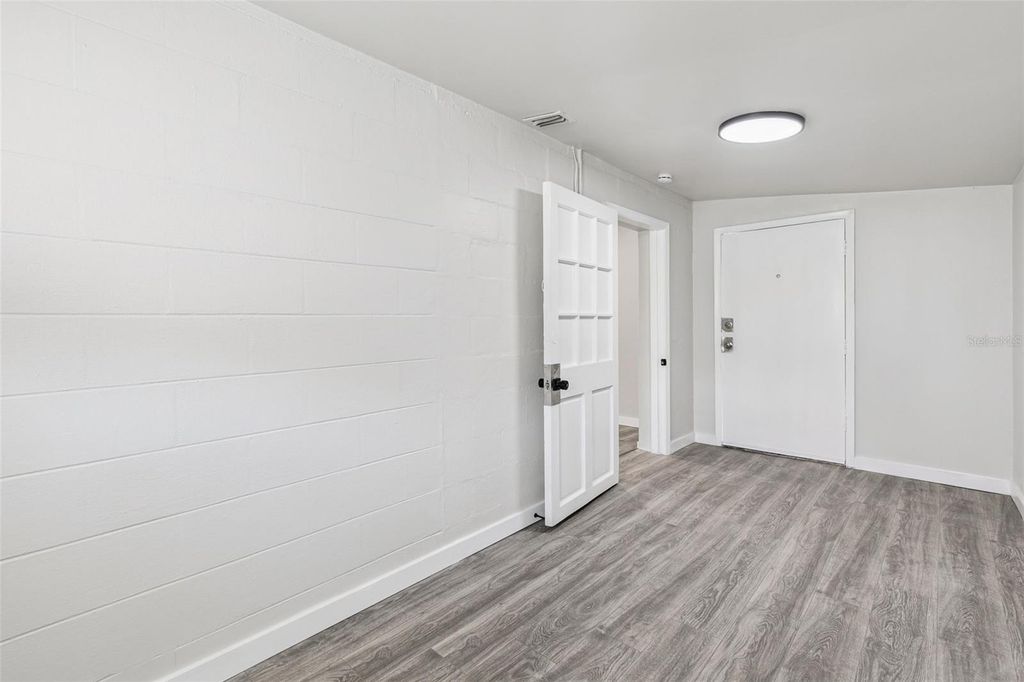 Image 25 of property listing at 5419 OLD CHENEY HIGHWAY, Orlando, FL 32807