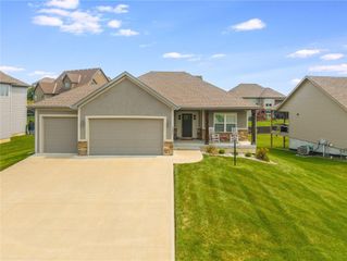 4206 Windward Drive, St Joseph, MO 64505
