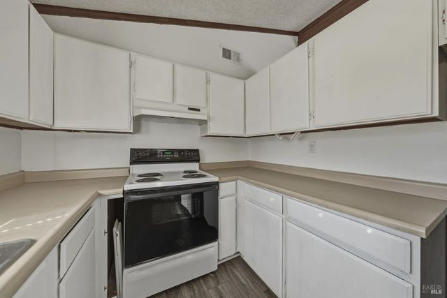 4718 Hawaina Way, Kelseyville, CA 95451