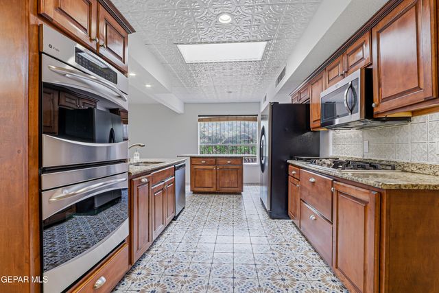 1501 JERRY PATE Place, El Paso, TX 79935
