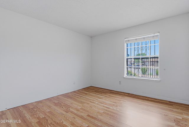 1501 JERRY PATE Place, El Paso, TX 79935