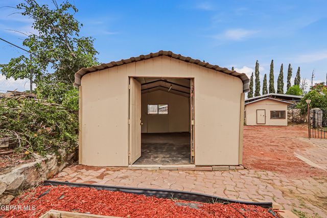 1501 JERRY PATE Place, El Paso, TX 79935