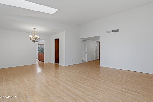 1501 JERRY PATE Place, El Paso, TX 79935