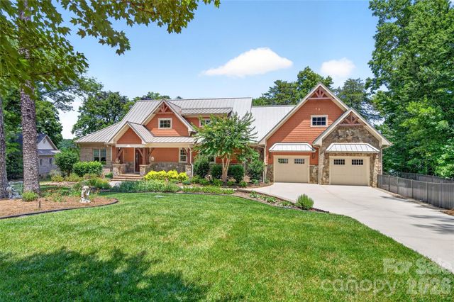 166 Balmoral Drive, Mooresville, NC 28117