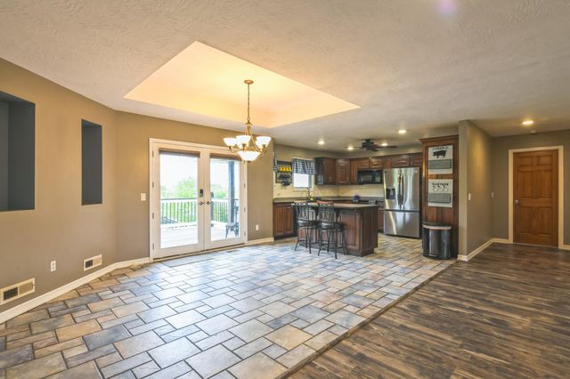 1888 South High Ridge, Nixa, MO 65714