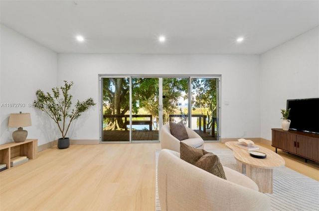 1905 NW 62nd Ter, Margate, FL 33063