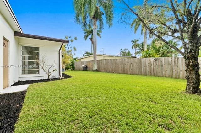 1905 NW 62nd Ter, Margate, FL 33063