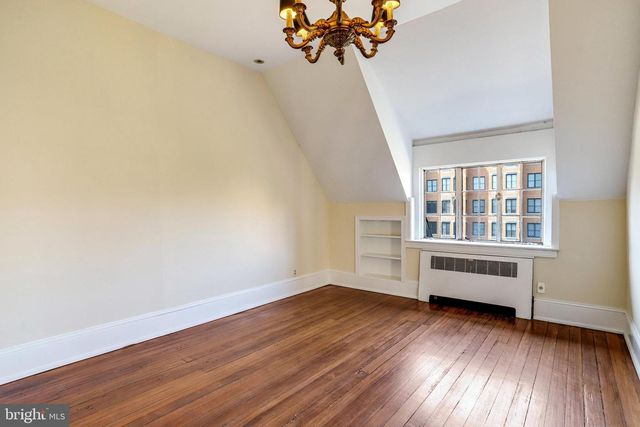 1633 16TH ST NW, Washington, DC 20009