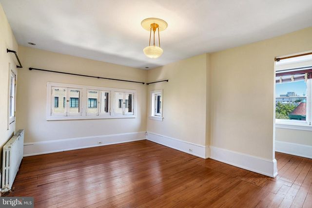 1633 16TH ST NW, Washington, DC 20009