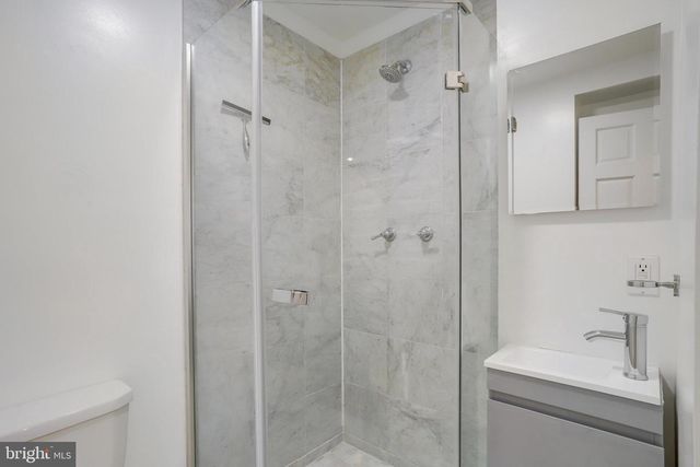 1633 16TH ST NW, Washington, DC 20009