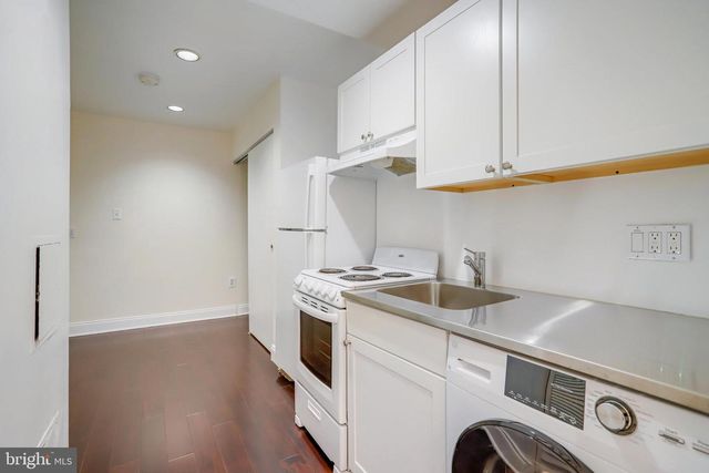 1633 16TH ST NW, Washington, DC 20009