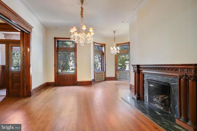 1633 16TH ST NW, Washington, DC 20009