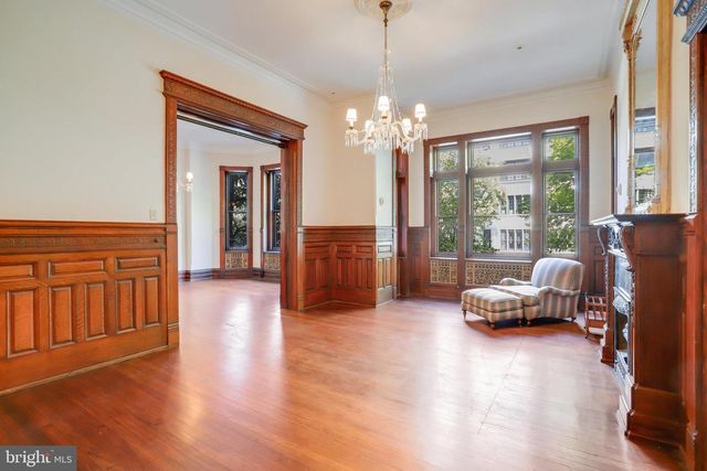 1633 16TH ST NW, Washington, DC 20009