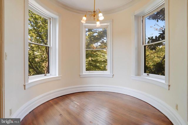 1633 16TH ST NW, Washington, DC 20009