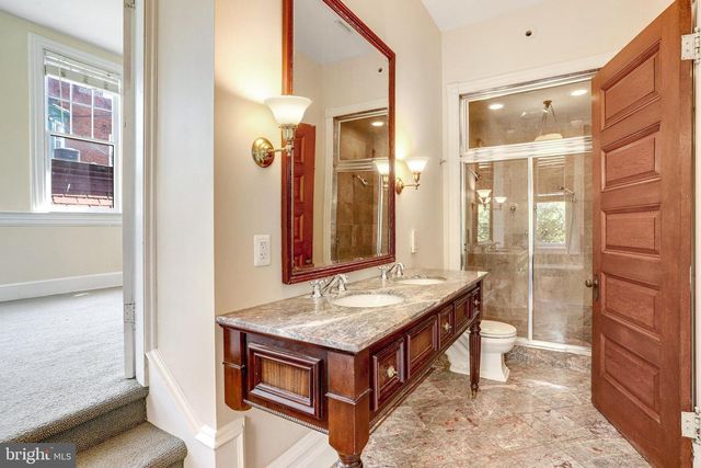 1633 16TH ST NW, Washington, DC 20009