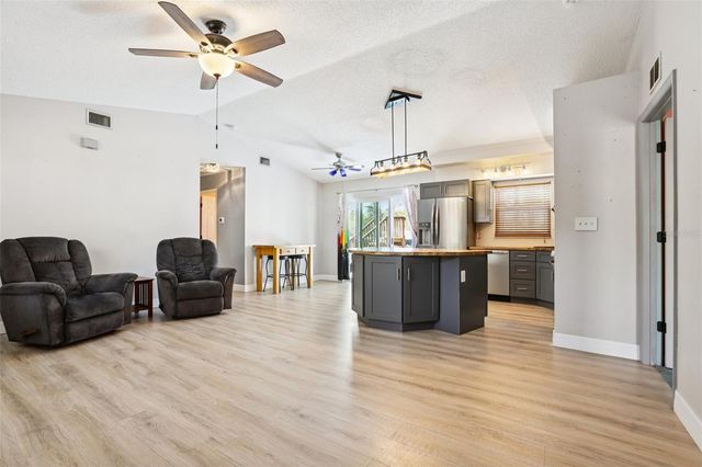 15327 GREEN JAY ROAD, Weeki Wachee, FL 34614