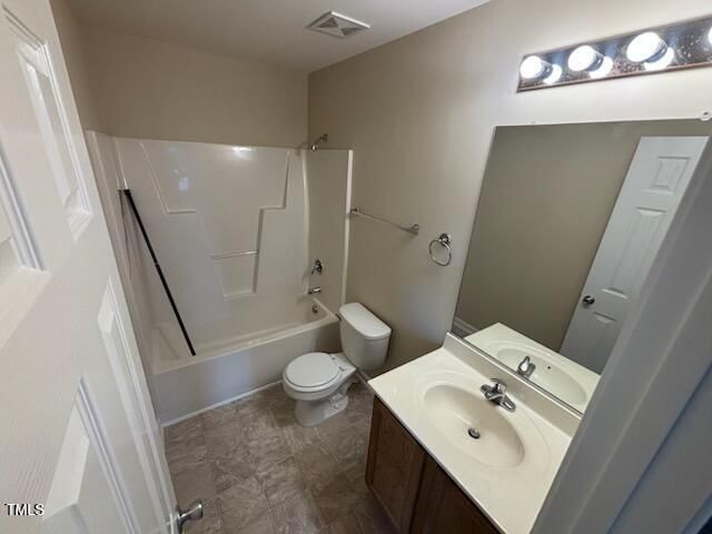 730 Willow Bay Drive, Fuquay Varina, NC 27526