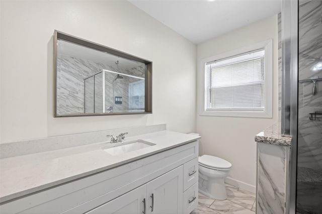 5822 Reamer Street, Houston, TX 77074