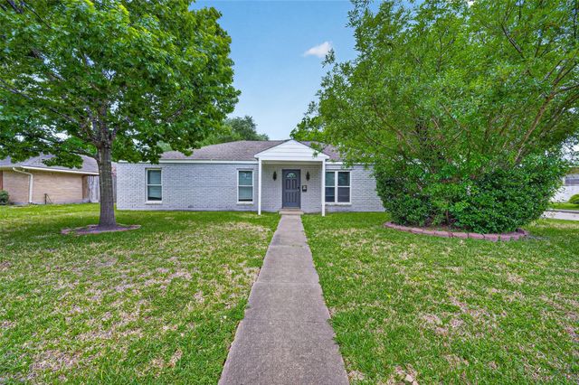 5822 Reamer Street, Houston, TX 77074