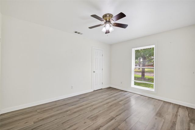 5822 Reamer Street, Houston, TX 77074