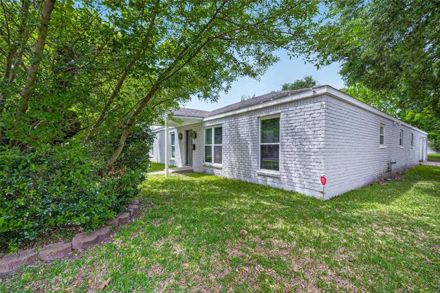 5822 Reamer Street, Houston, TX 77074