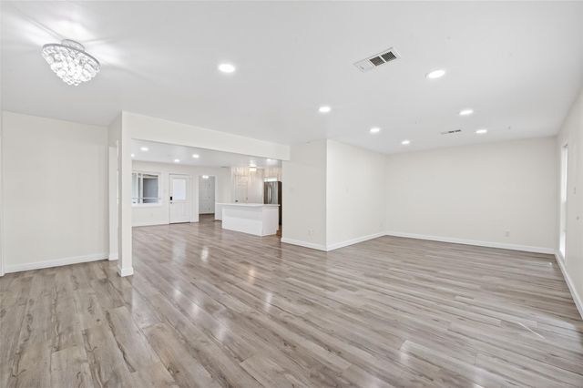 5822 Reamer Street, Houston, TX 77074