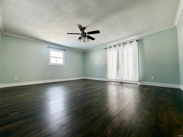 766 Rocky Creek East, Bedford, IN 47421