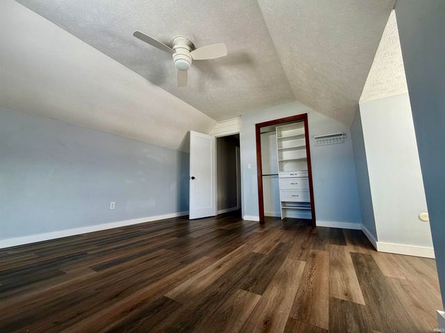 766 Rocky Creek East, Bedford, IN 47421