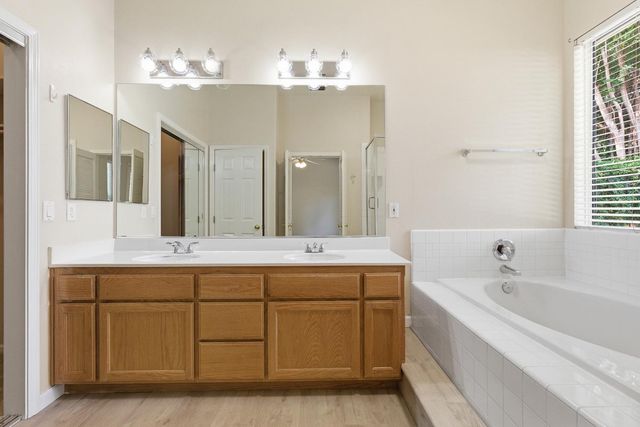 2875 Barret Dr, Roseville, CA 95661