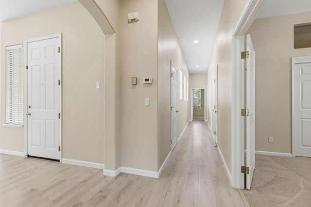 2875 Barret Dr, Roseville, CA 95661