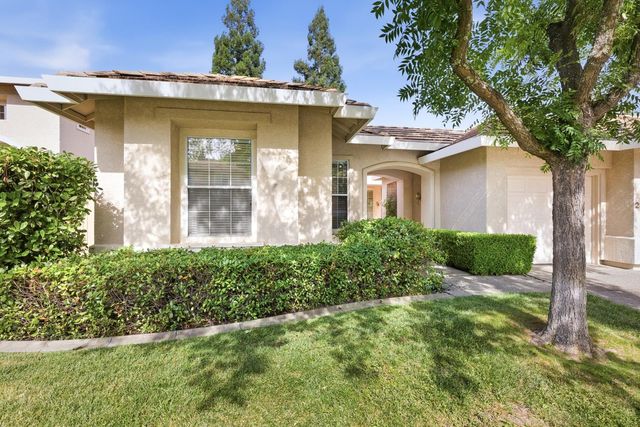 2875 Barret Dr, Roseville, CA 95661