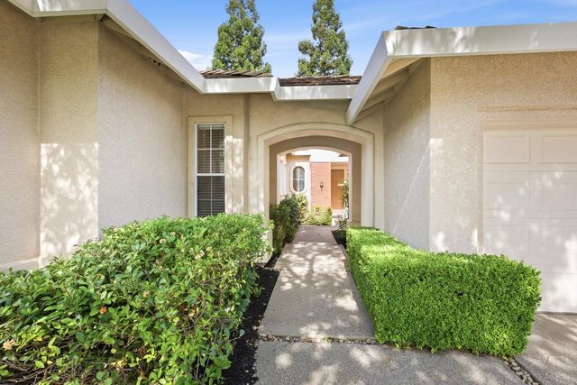 2875 Barret Dr, Roseville, CA 95661