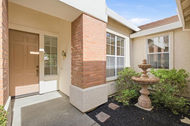 2875 Barret Dr, Roseville, CA 95661