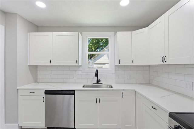 775 MIAMI Street, Leavenworth, KS 66048