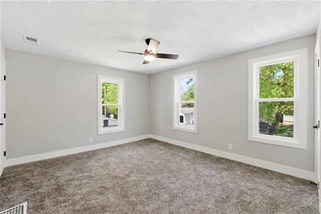 775 MIAMI Street, Leavenworth, KS 66048