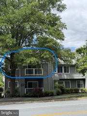 11743 SUMMERCHASE CIR #B, Reston, VA 20194