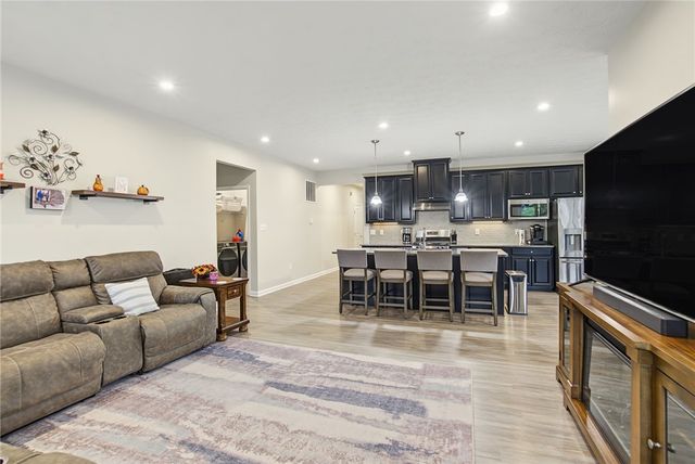 921 Cedar Grove Drive, Tipp City, OH 45371