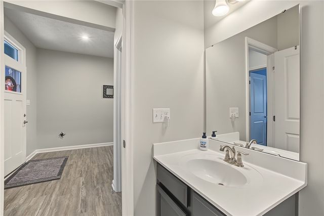 921 Cedar Grove Drive, Tipp City, OH 45371