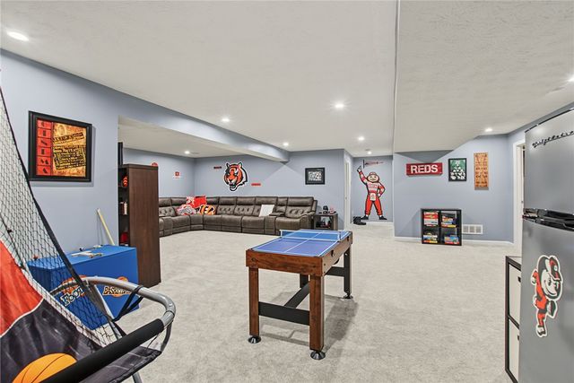 921 Cedar Grove Drive, Tipp City, OH 45371
