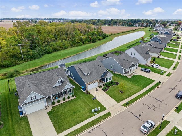 921 Cedar Grove Drive, Tipp City, OH 45371