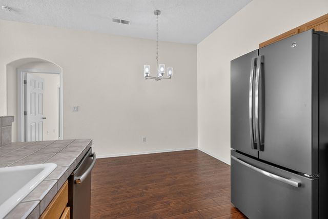 3137 Renaissance Loop SE, Rio Rancho, NM 87124